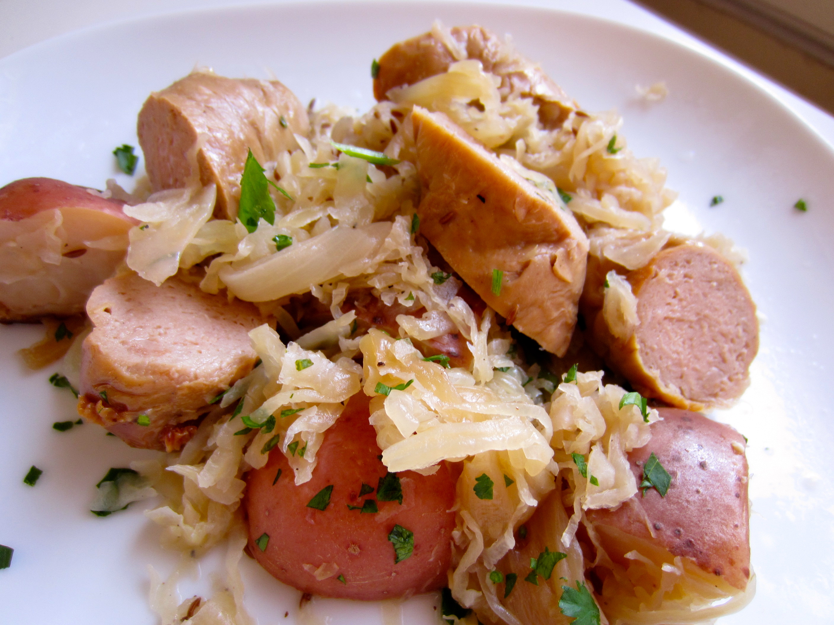 simple-bratwurst-and-sauerkraut-recipe